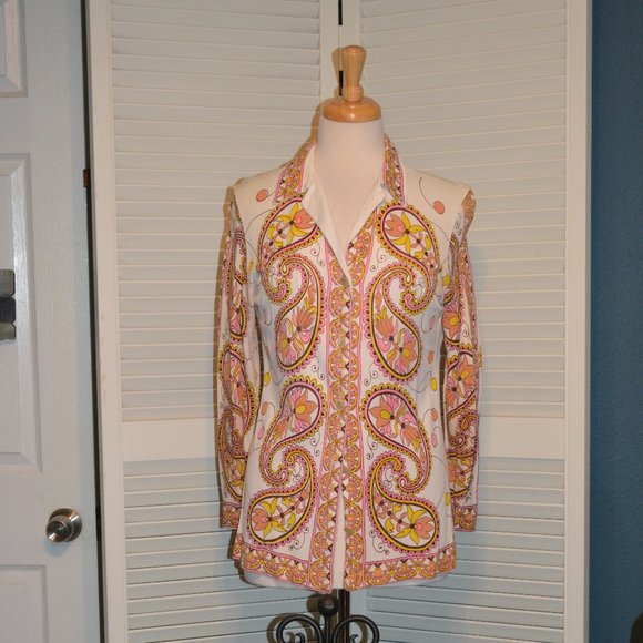 unbranded Tops - Vintage Paisley Print woman's blouse